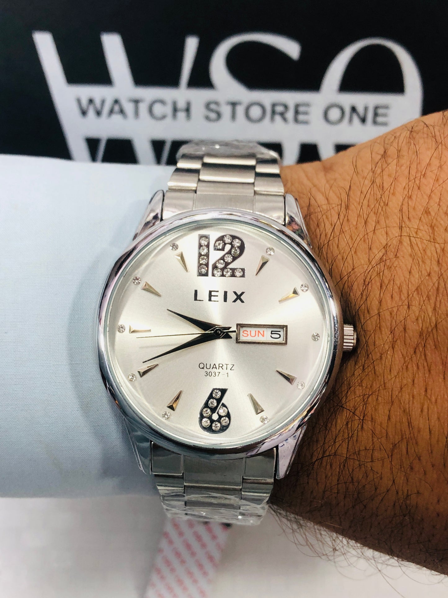 LEIX DAY DATE ORIGNAL WATCH > 6 Colour