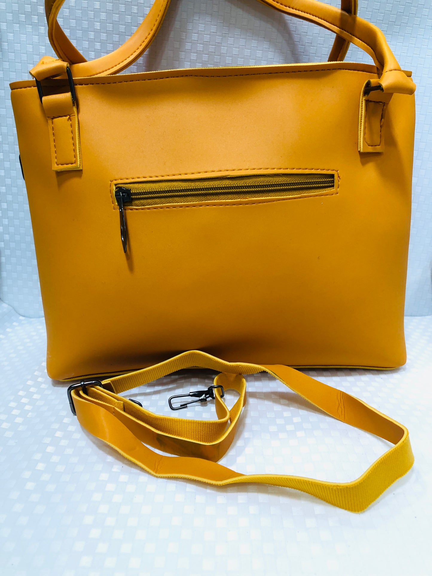 Luxury Women Hand Bags >Yellow