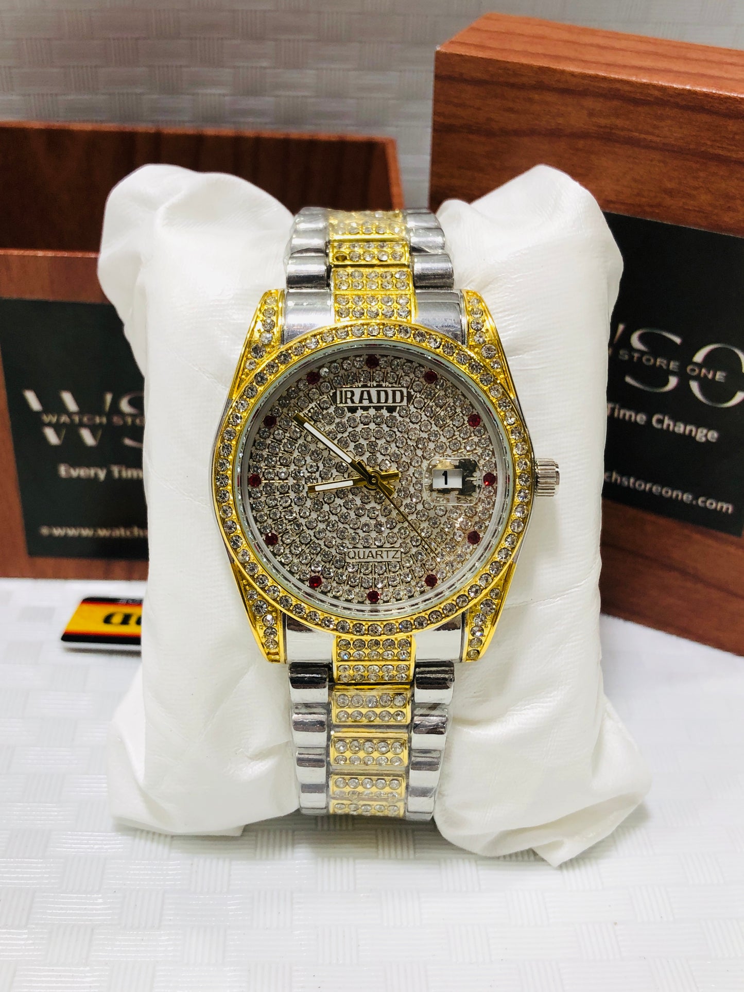 Luxury Tow Tone Iced-Out Men’s Wrist Watch – Fully Diamond-Styled Quartz Timepiece 💯% water proof