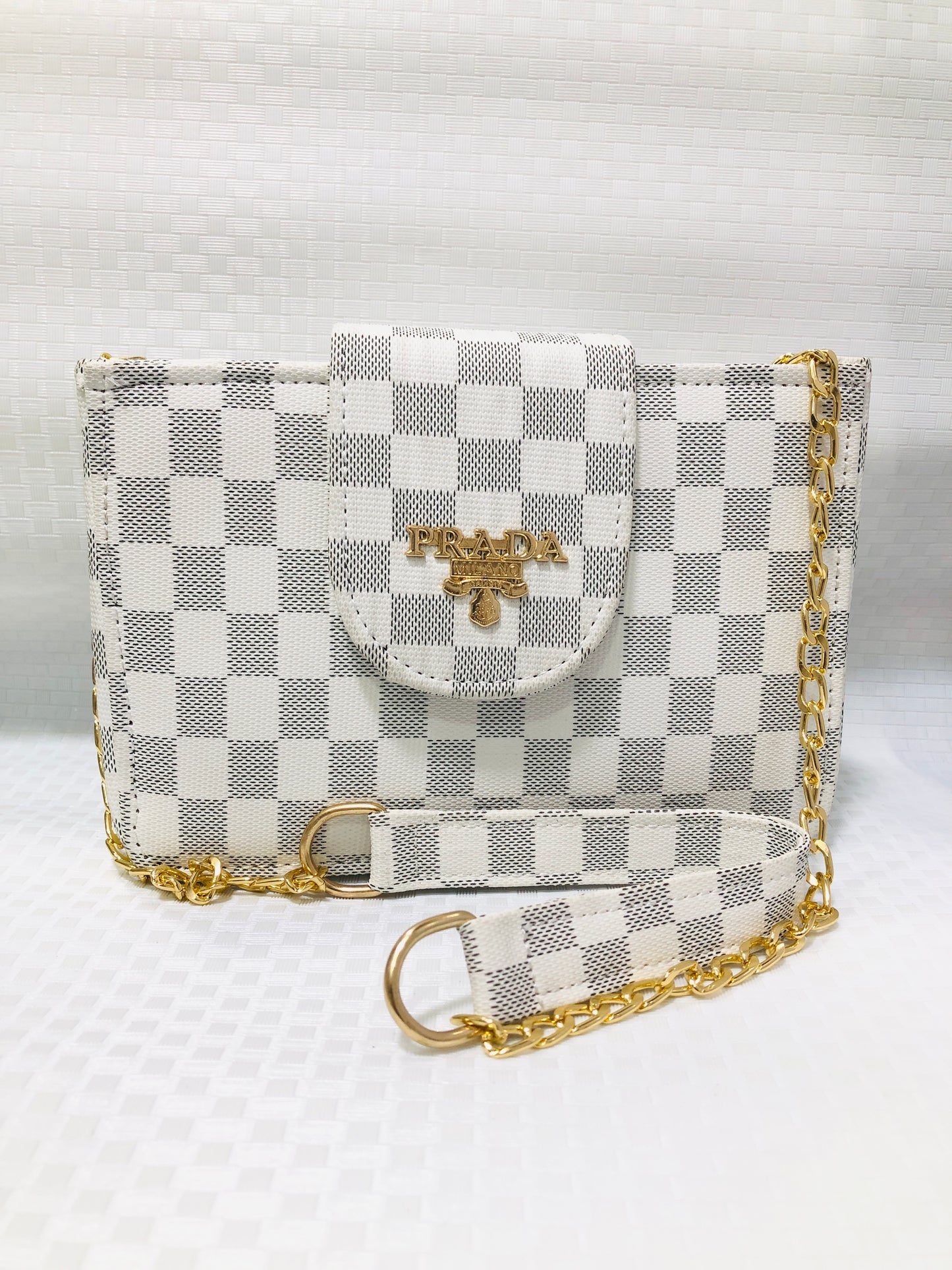 HANDE BAGS