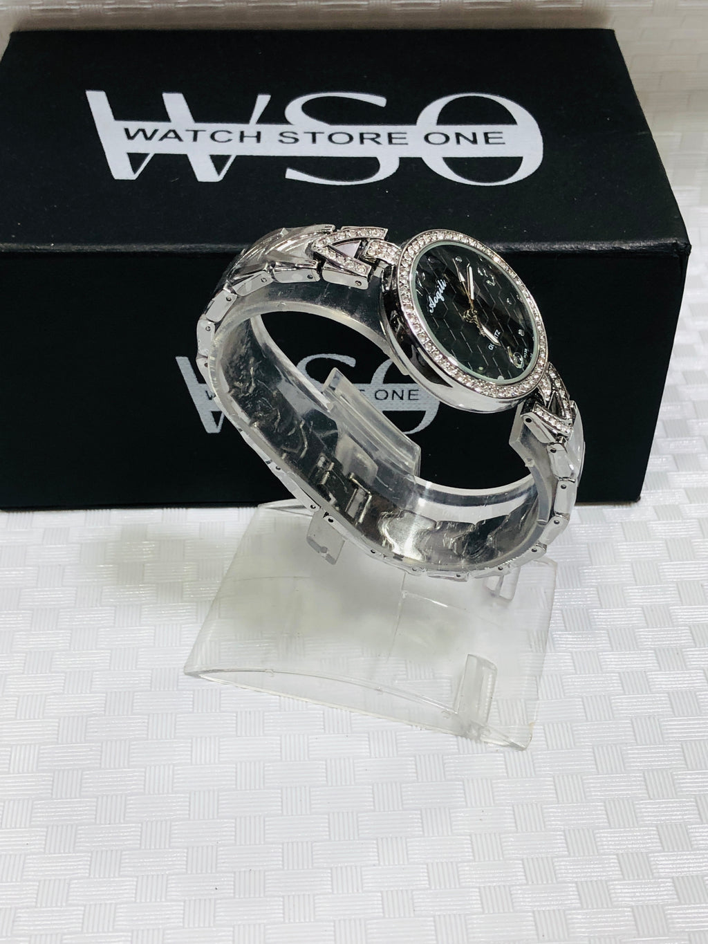 Women watch silver black