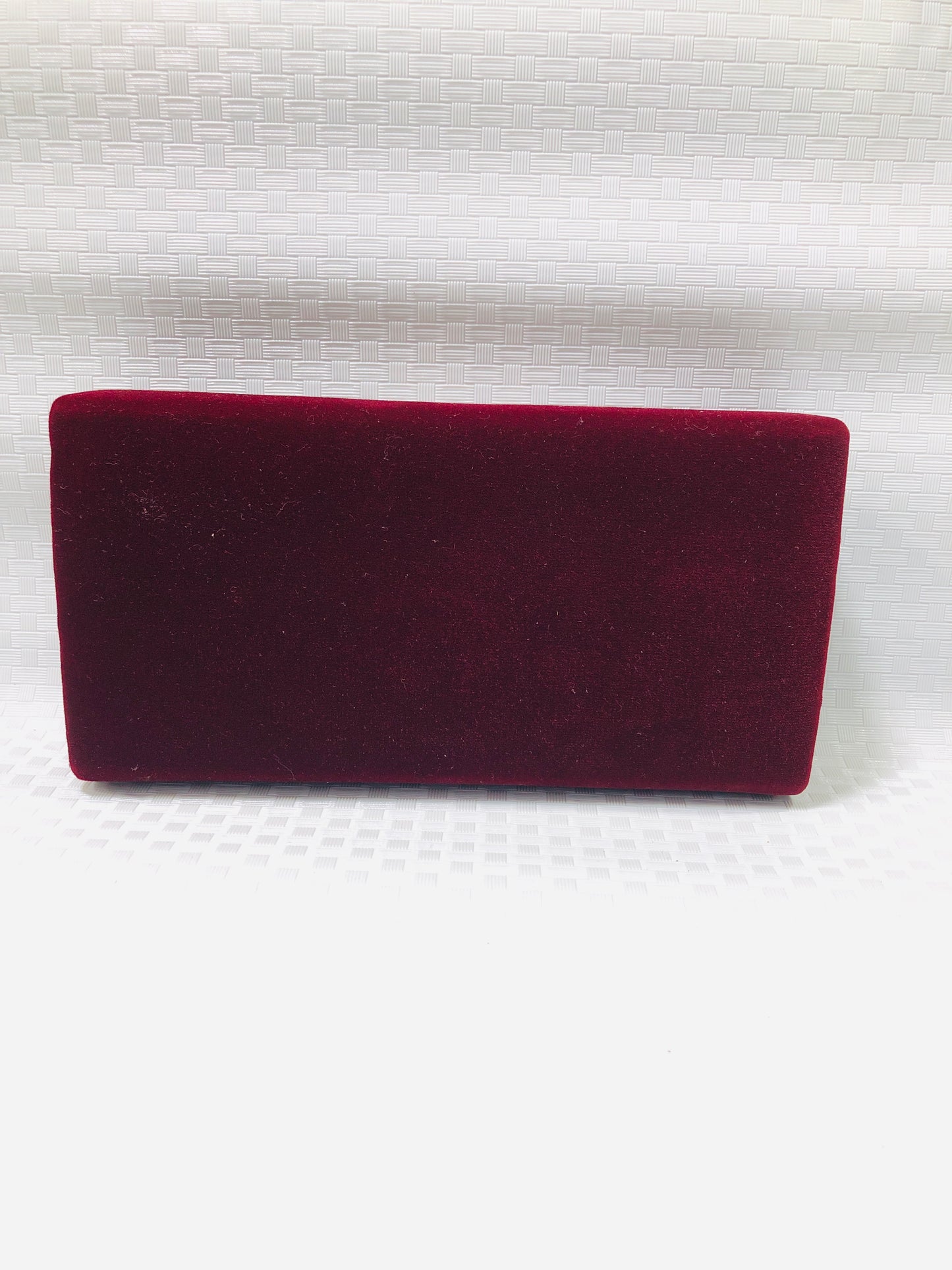 Velvet Premium Hand Clutch >Mehroon