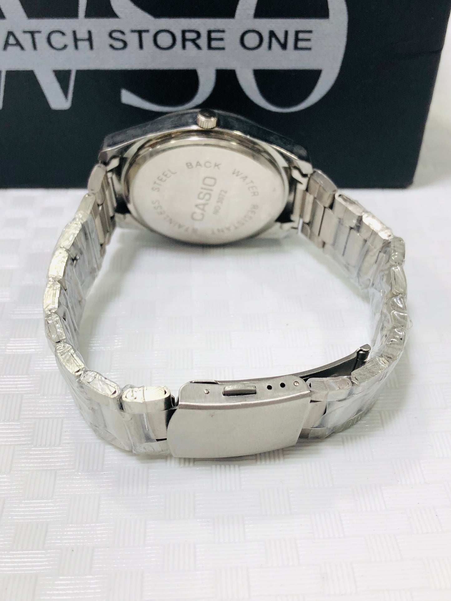 Casio Quartz >Silver Black