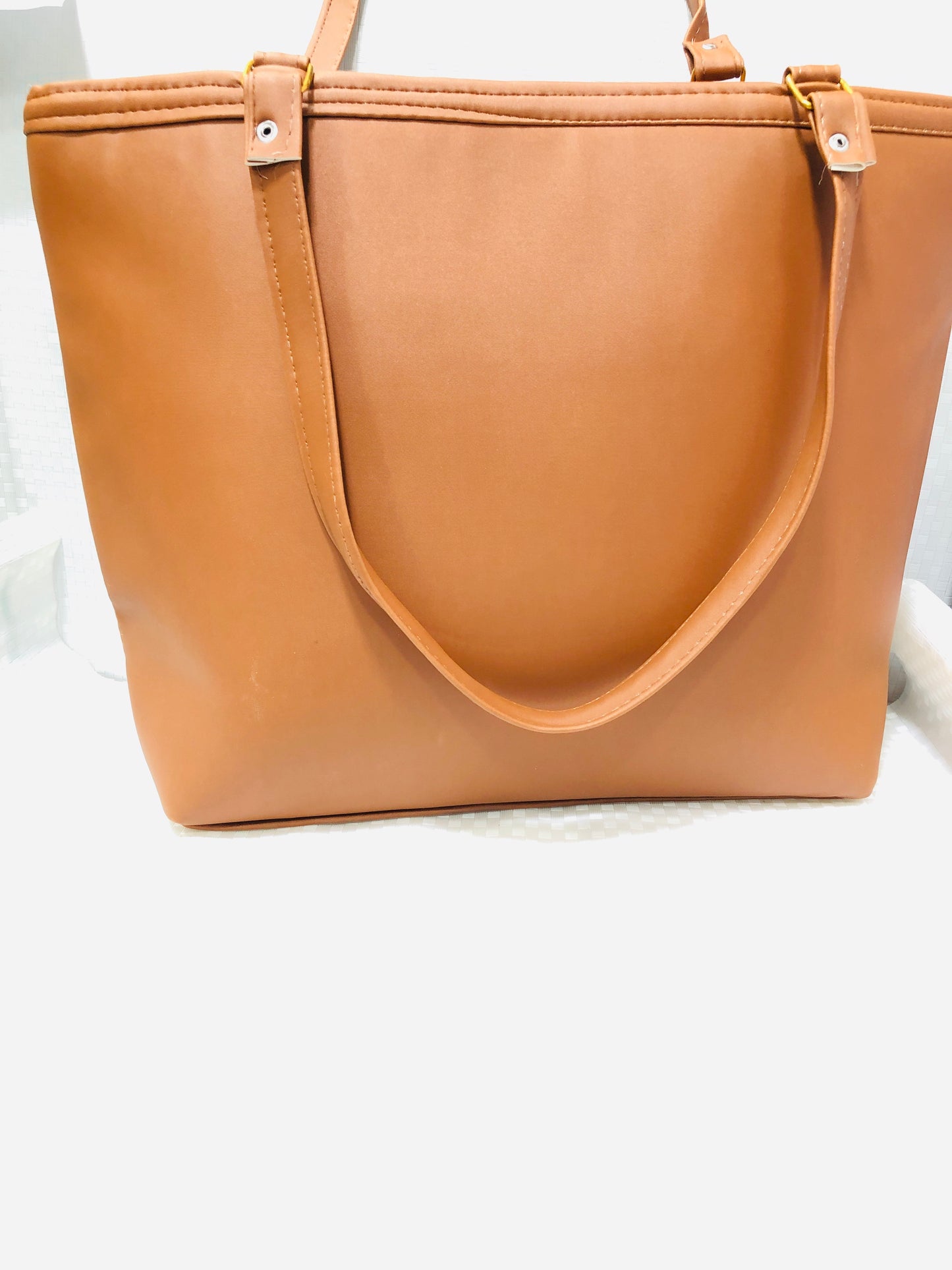Womens Shoulder Bag with Artist Design >Brown