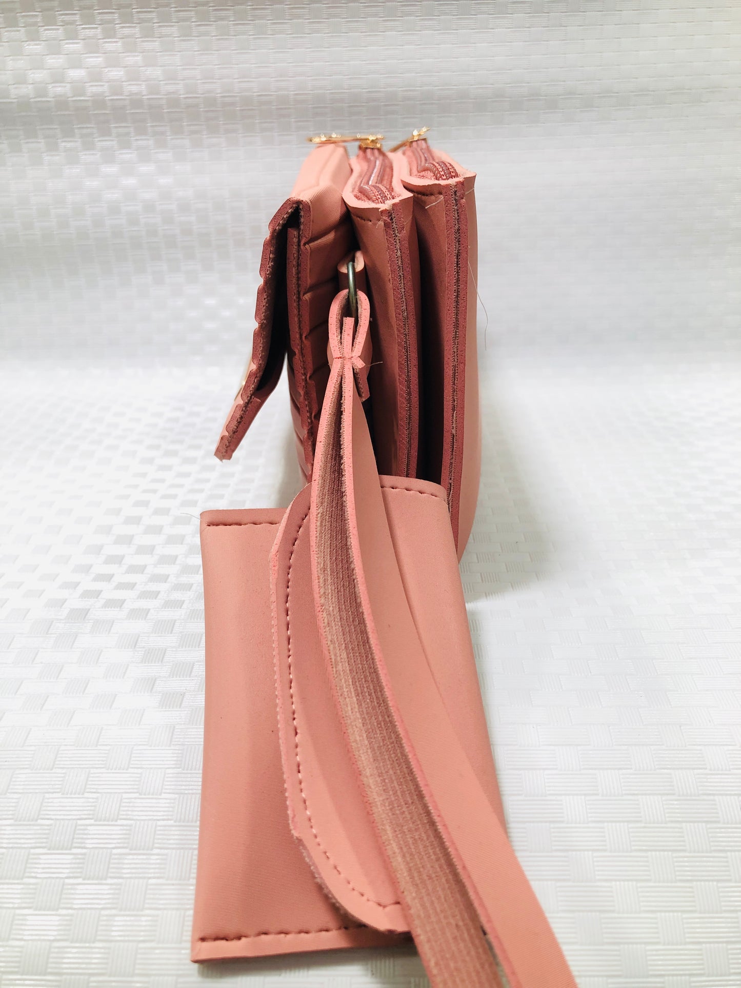 Chanel Hand Clutch > Pink