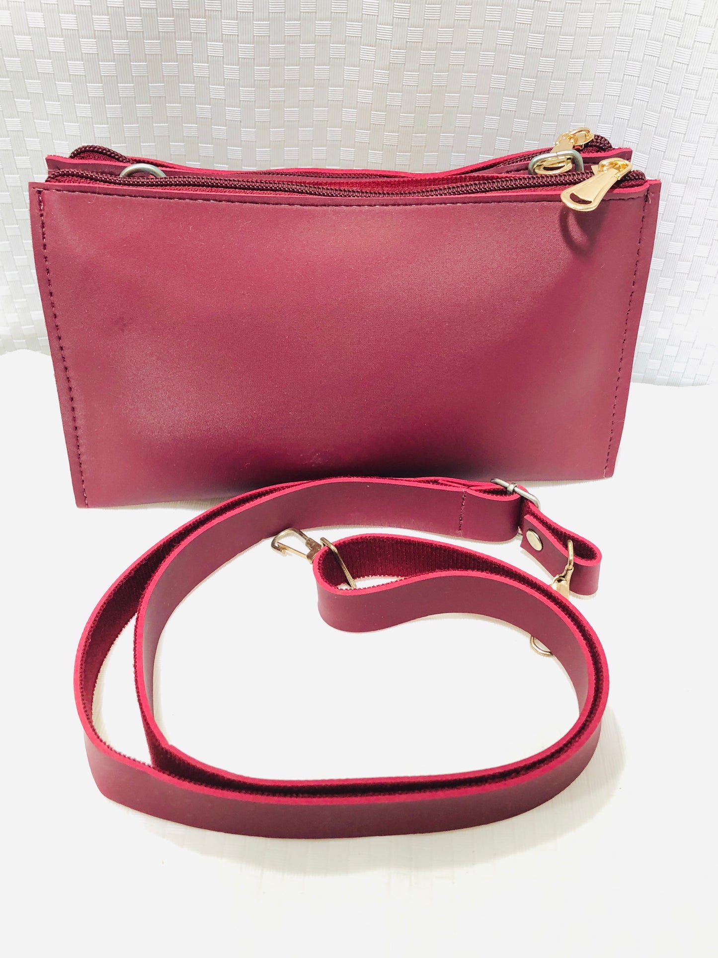 LV Hande Pouches Mehroon