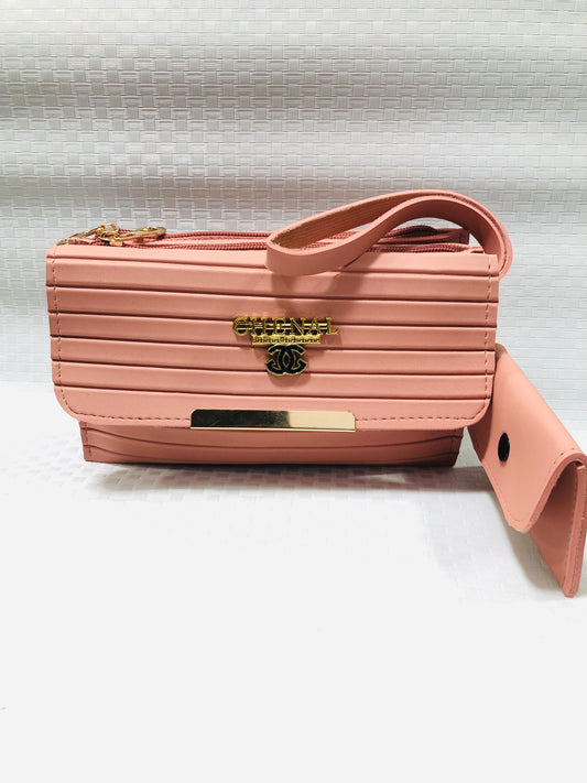Chanel Hand Clutch > Pink