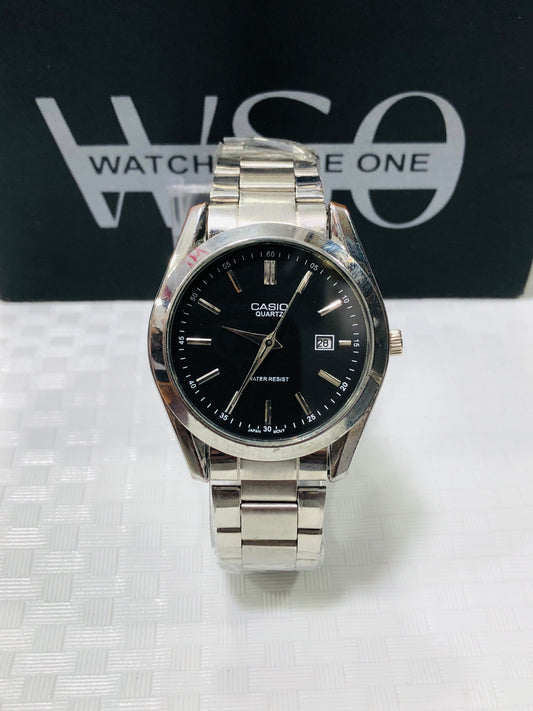 Casio Quartz >Silver Black