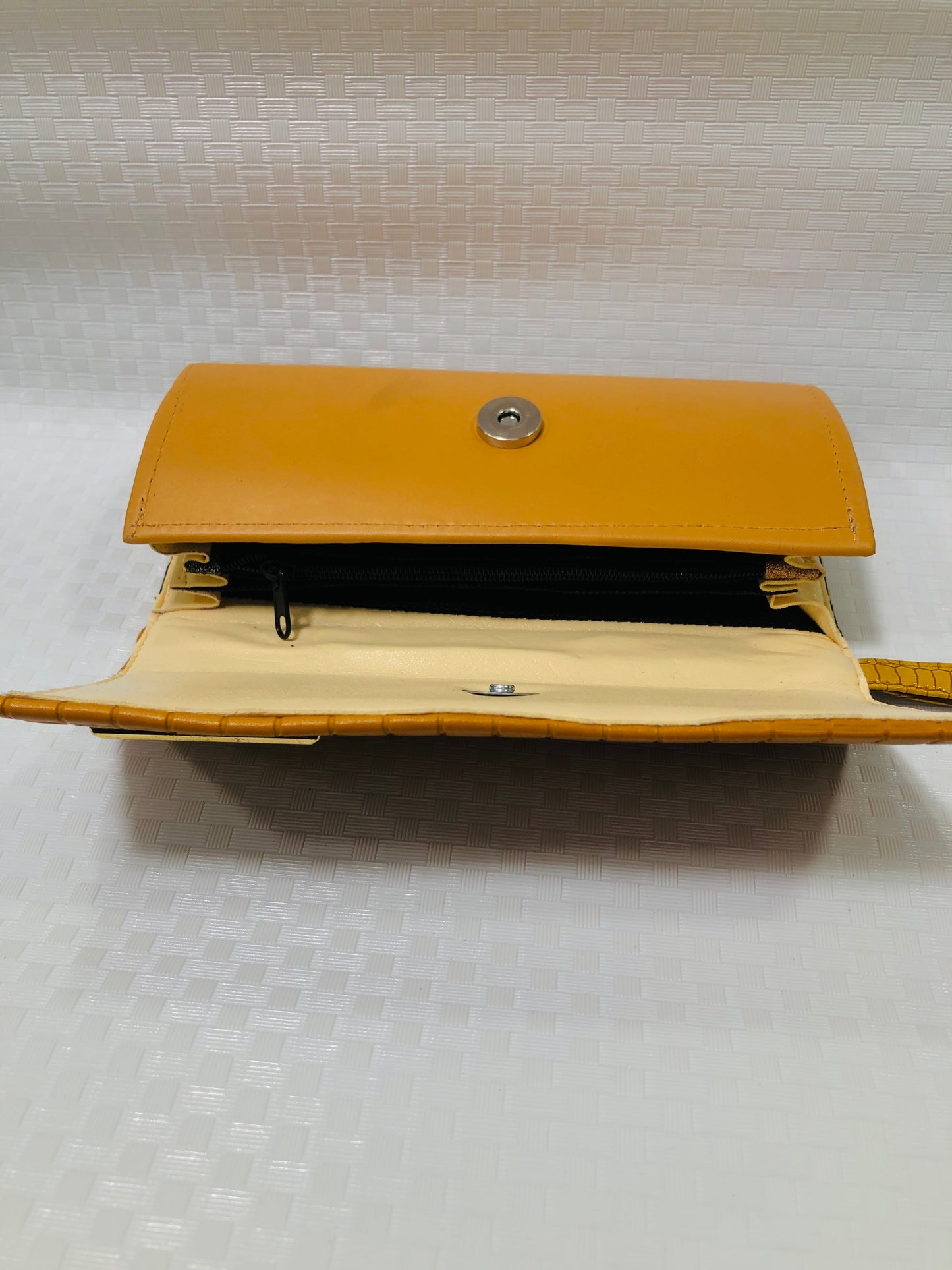 Universal Hand clutch >Mustard