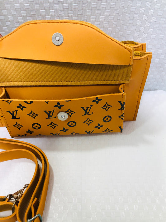 LV Hande pouches Mustard