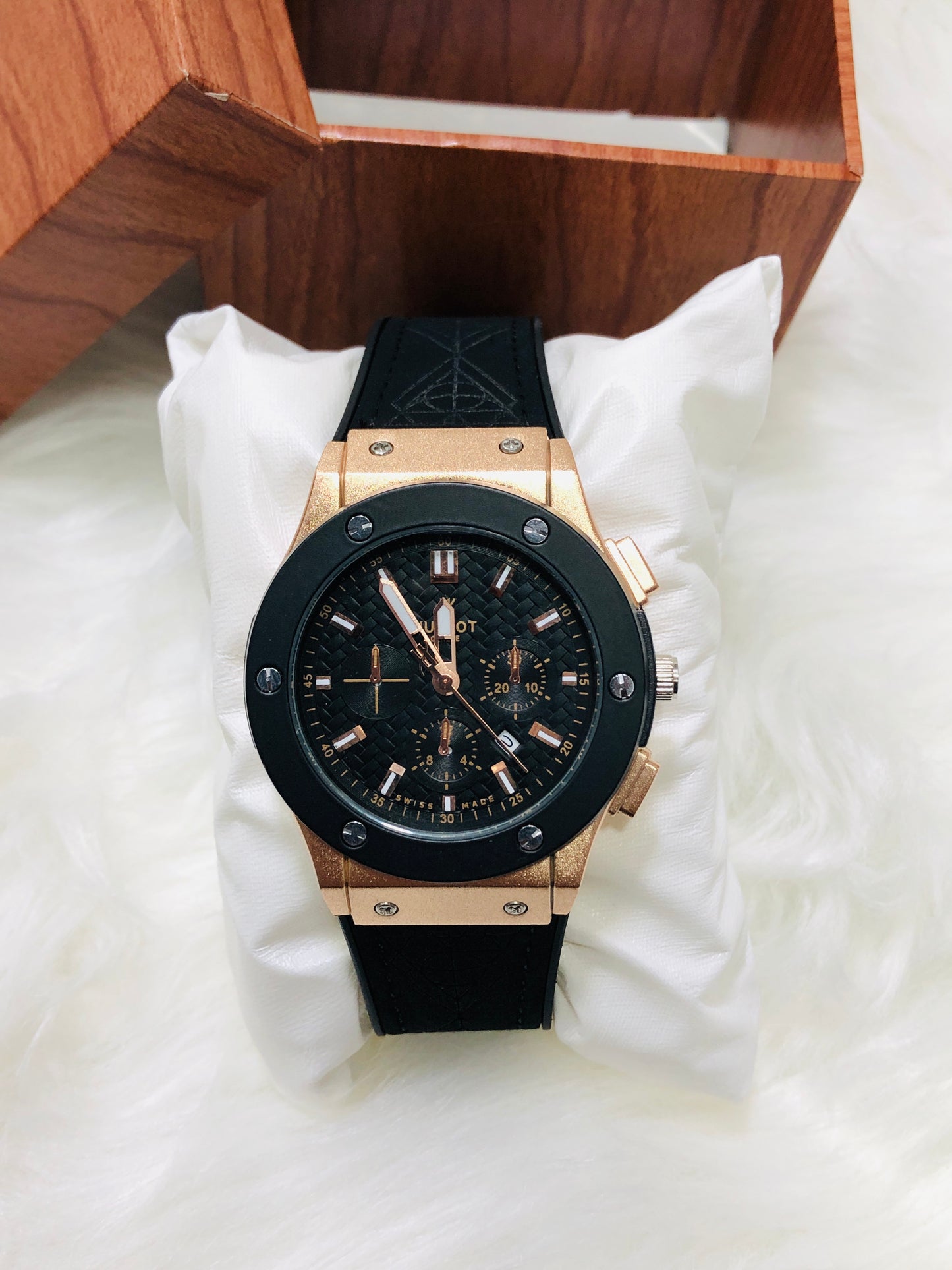 Hublot Strap Date Watch