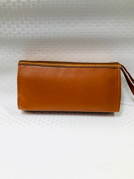 Universal Hand Bags >Camal