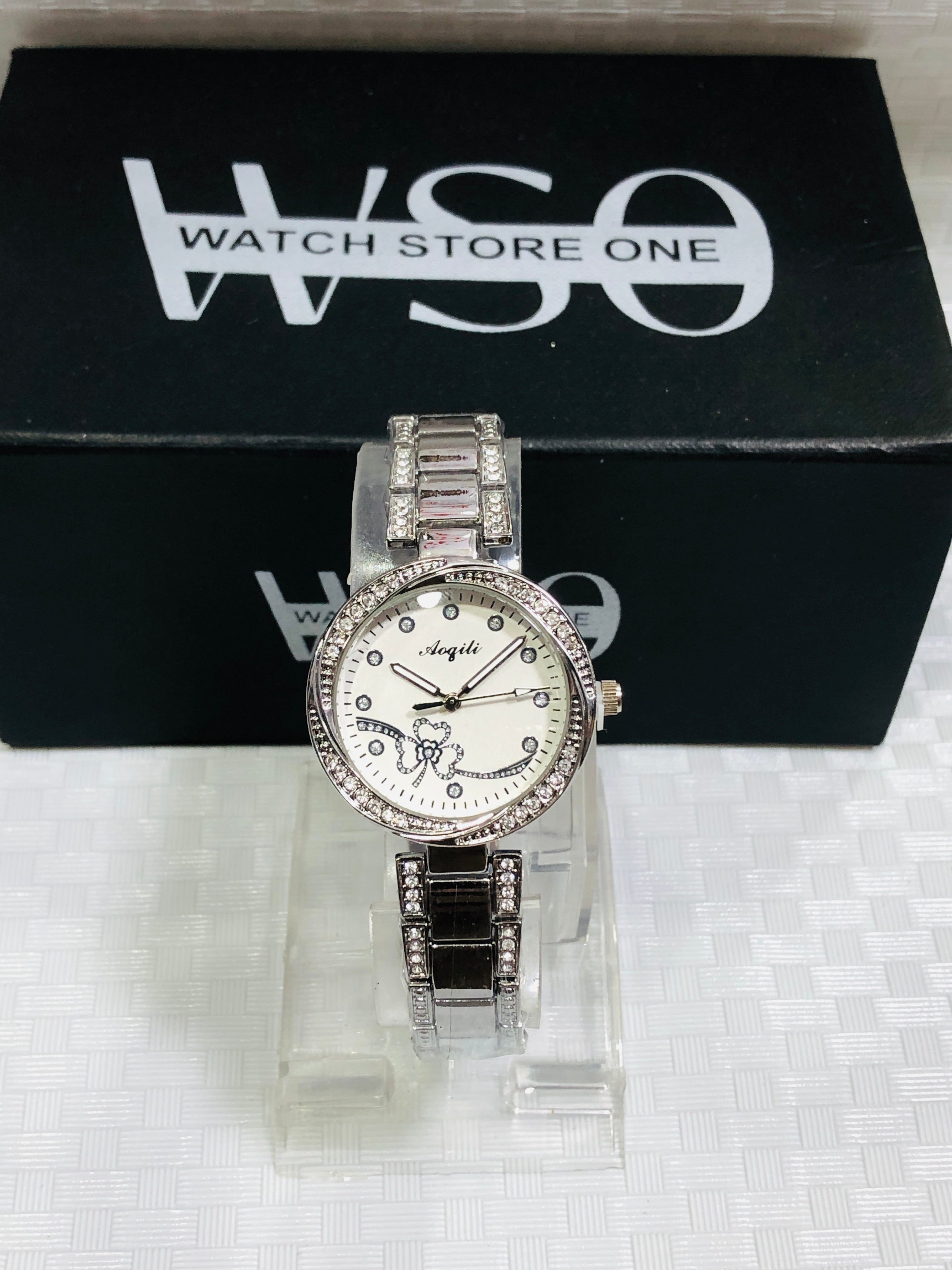 Luxury female watch Silver white