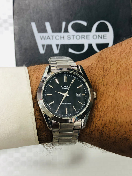 Casio Quartz >Silver Black
