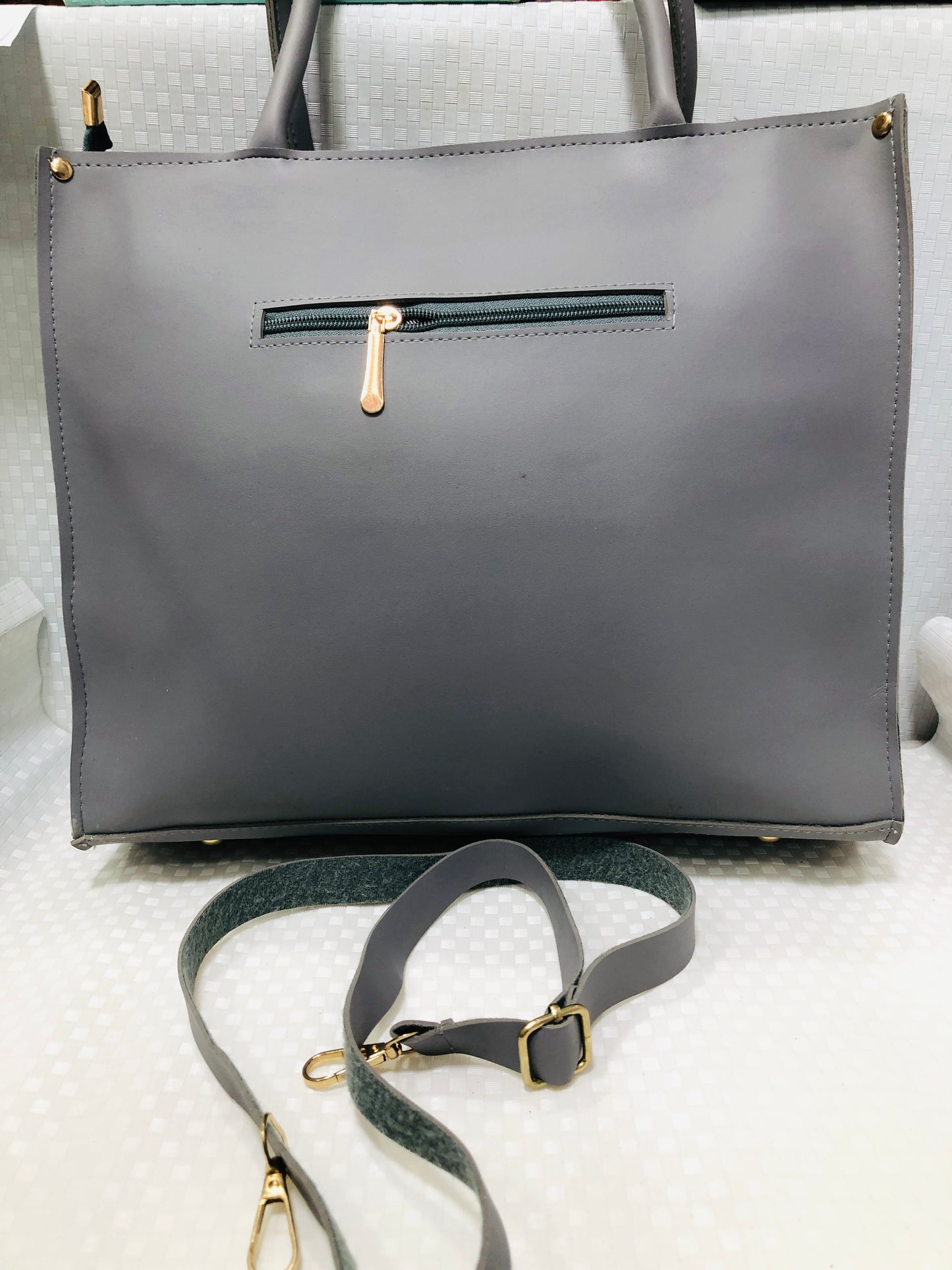 MK hand Bags>Gray