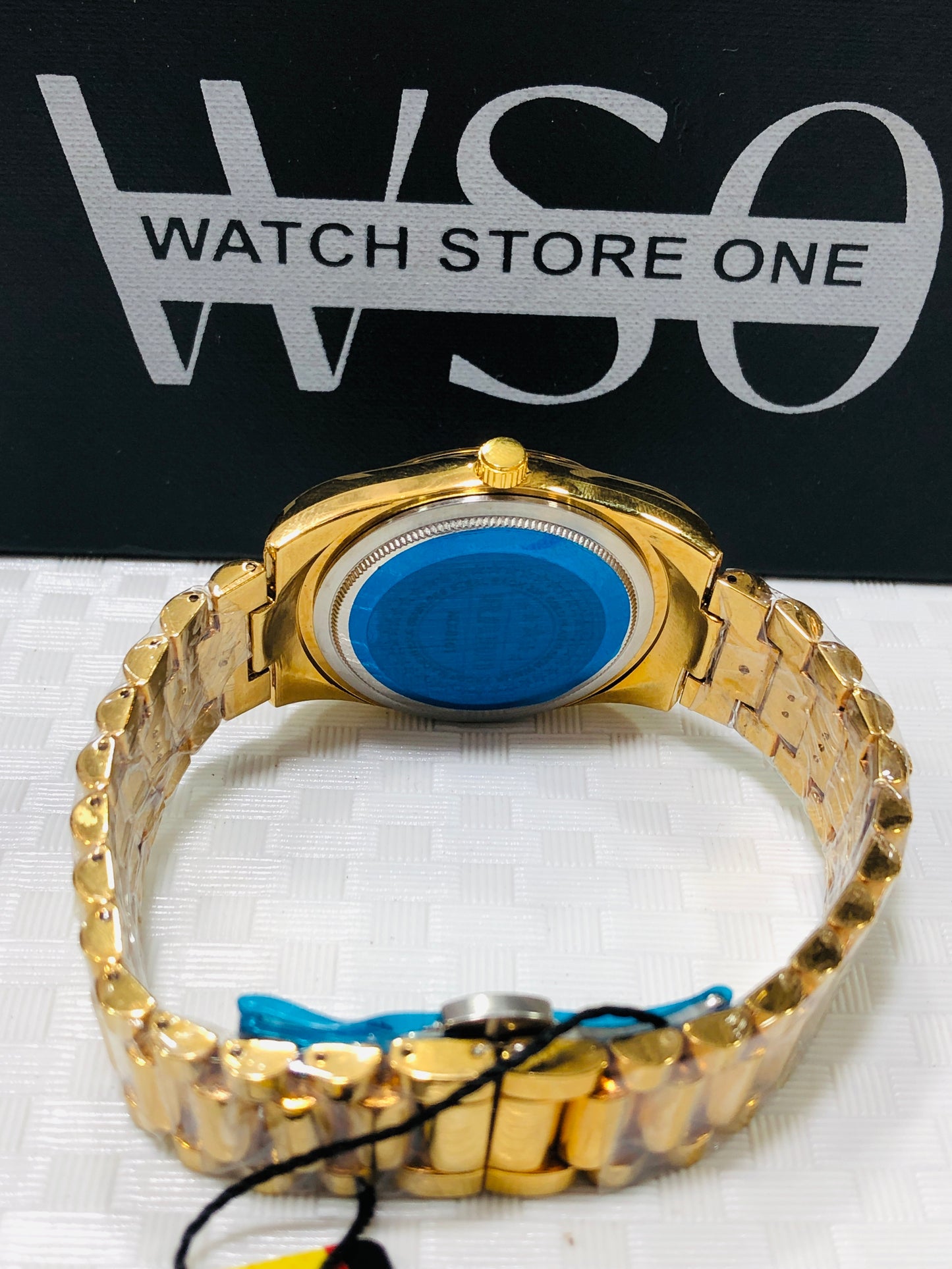 Luxury Tow Tone Iced-Out Men’s Wrist Watch – Fully Diamond-Styled Quartz Timepiece 💯% water proof