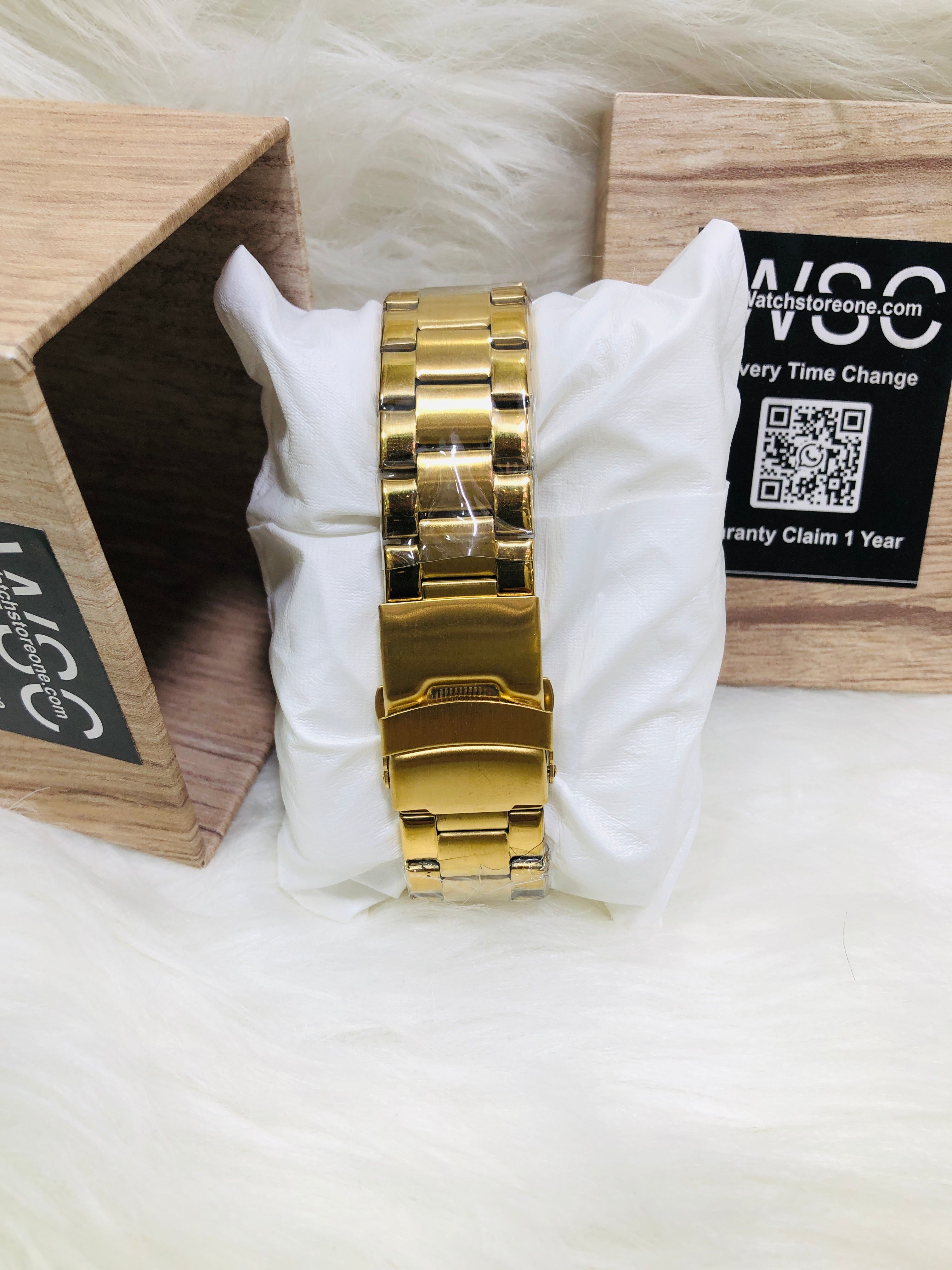 RADO EGG PREMIUM DIAMOND WATCH GOLDEN WHITE WATER 💦 PROOF 100%